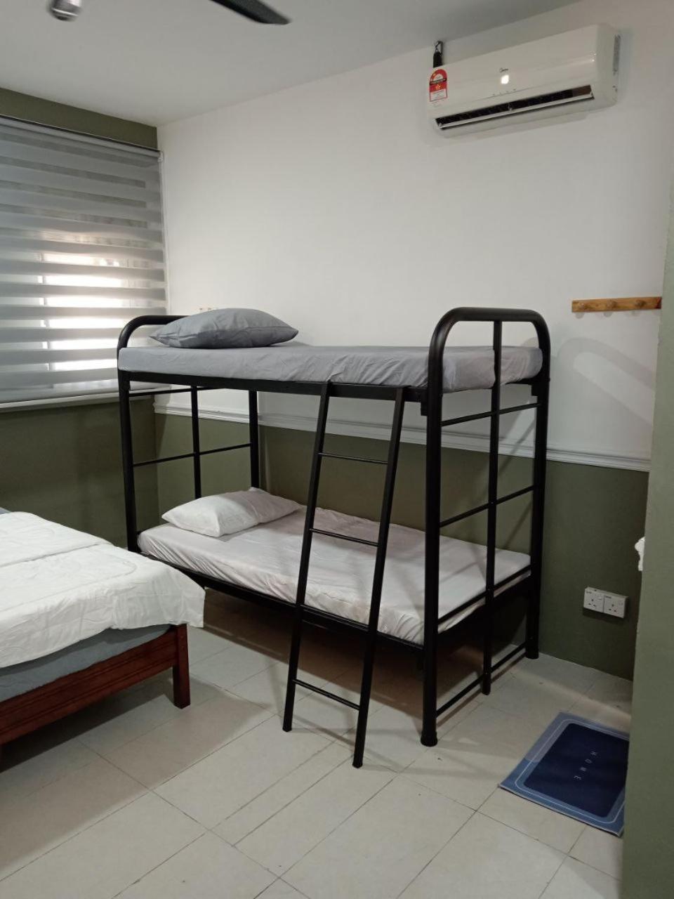Seri Intan 3*